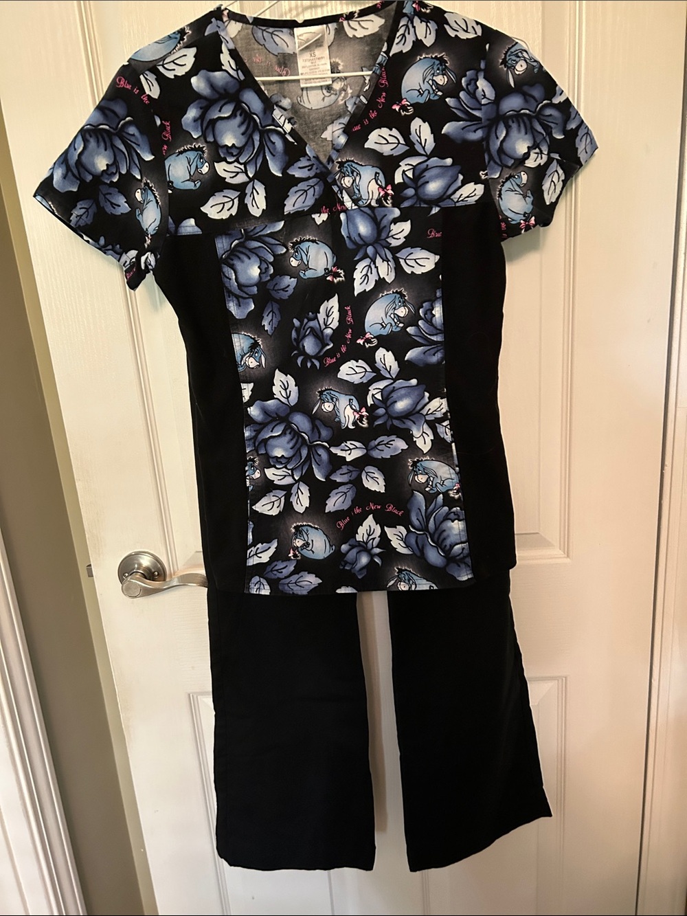 Disney EyoreV-Neck Scrub Top & Black Pants Set